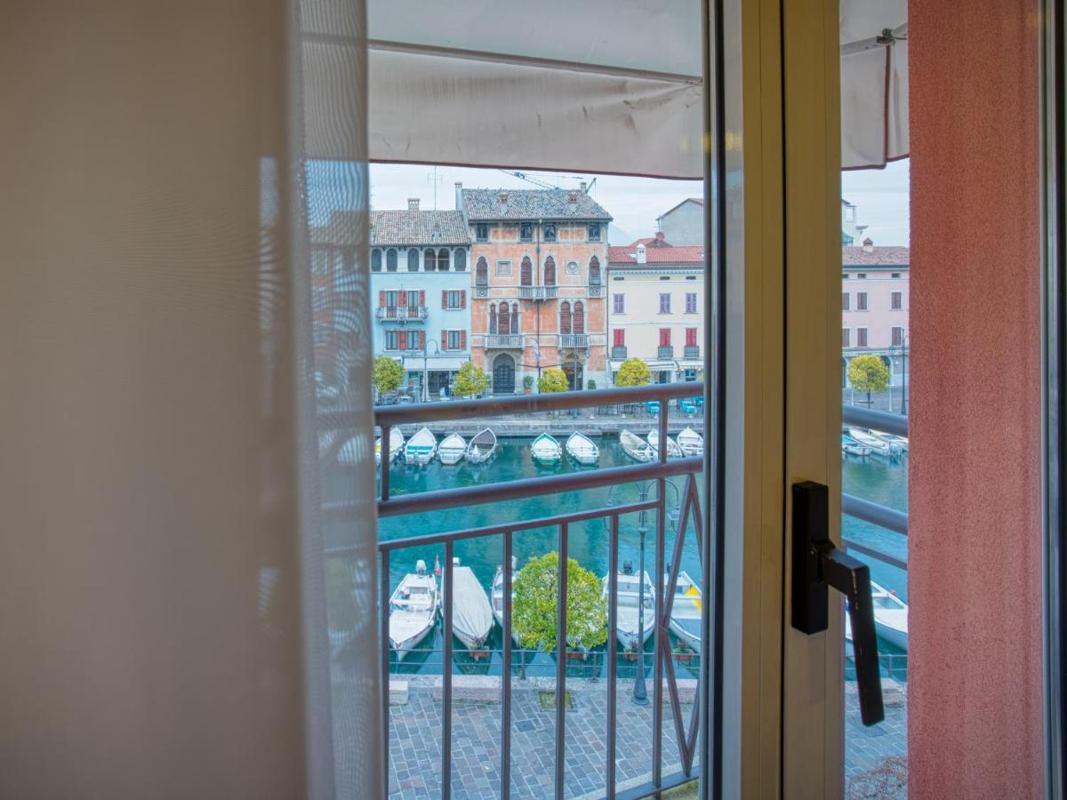 Hotel Piroscafo Desenzano del Garda Exterior photo