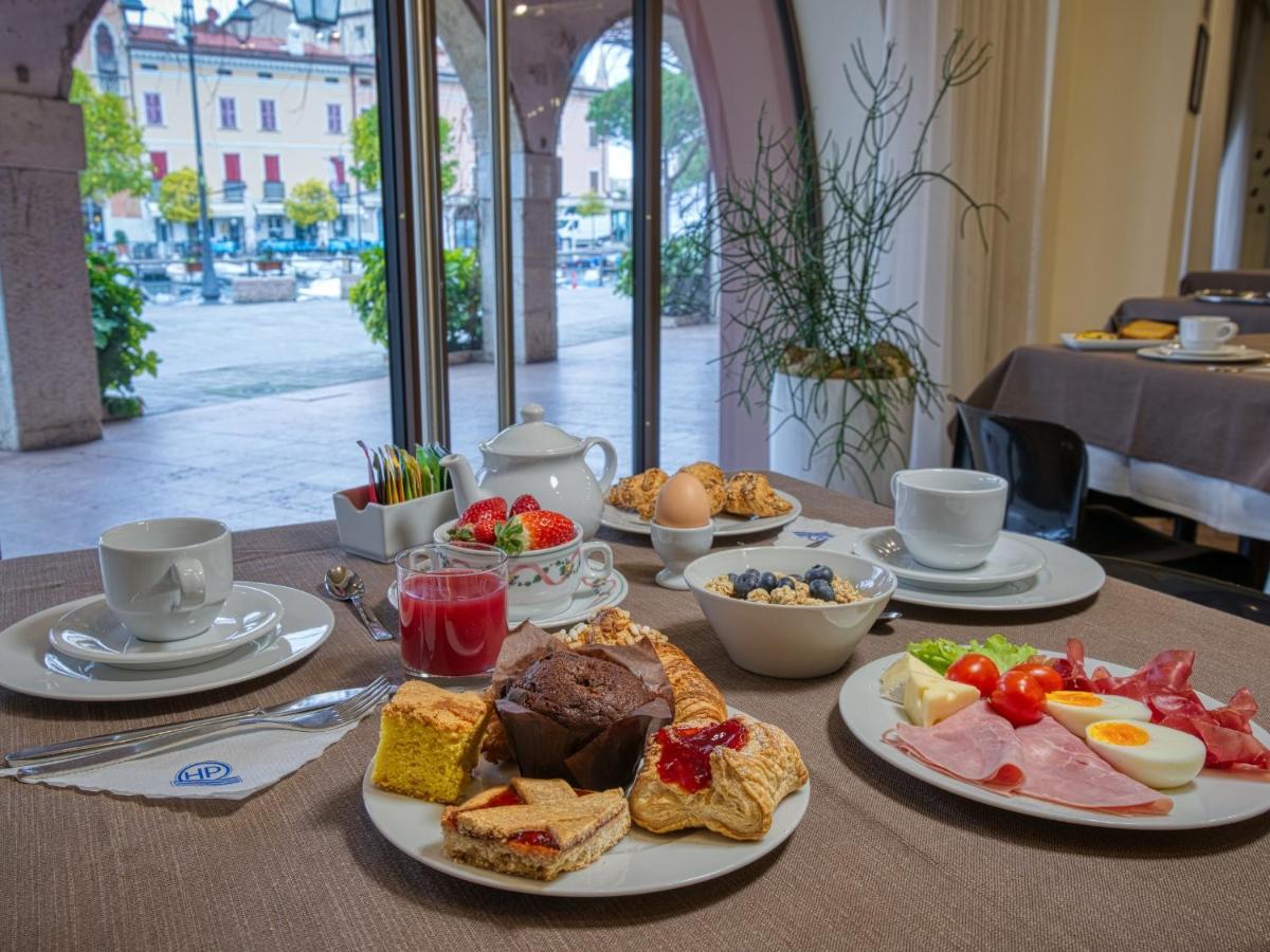 Hotel Piroscafo Desenzano del Garda Exterior photo